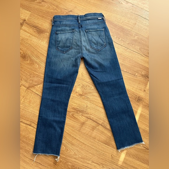 COPY - Mother Mid Rise Dazzler Ankle Fray - Picture 5 of 6